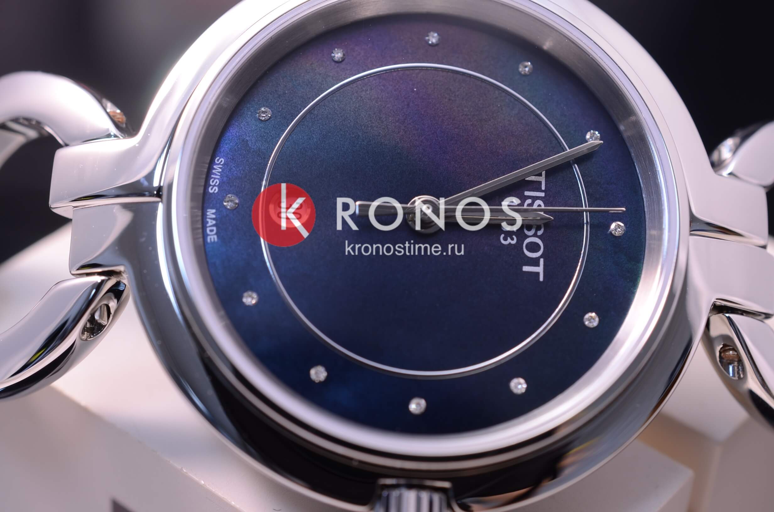 Tissot Tissot Flamingo T094.210.11.126.00 женские часы перламутровый циферблат на запястье