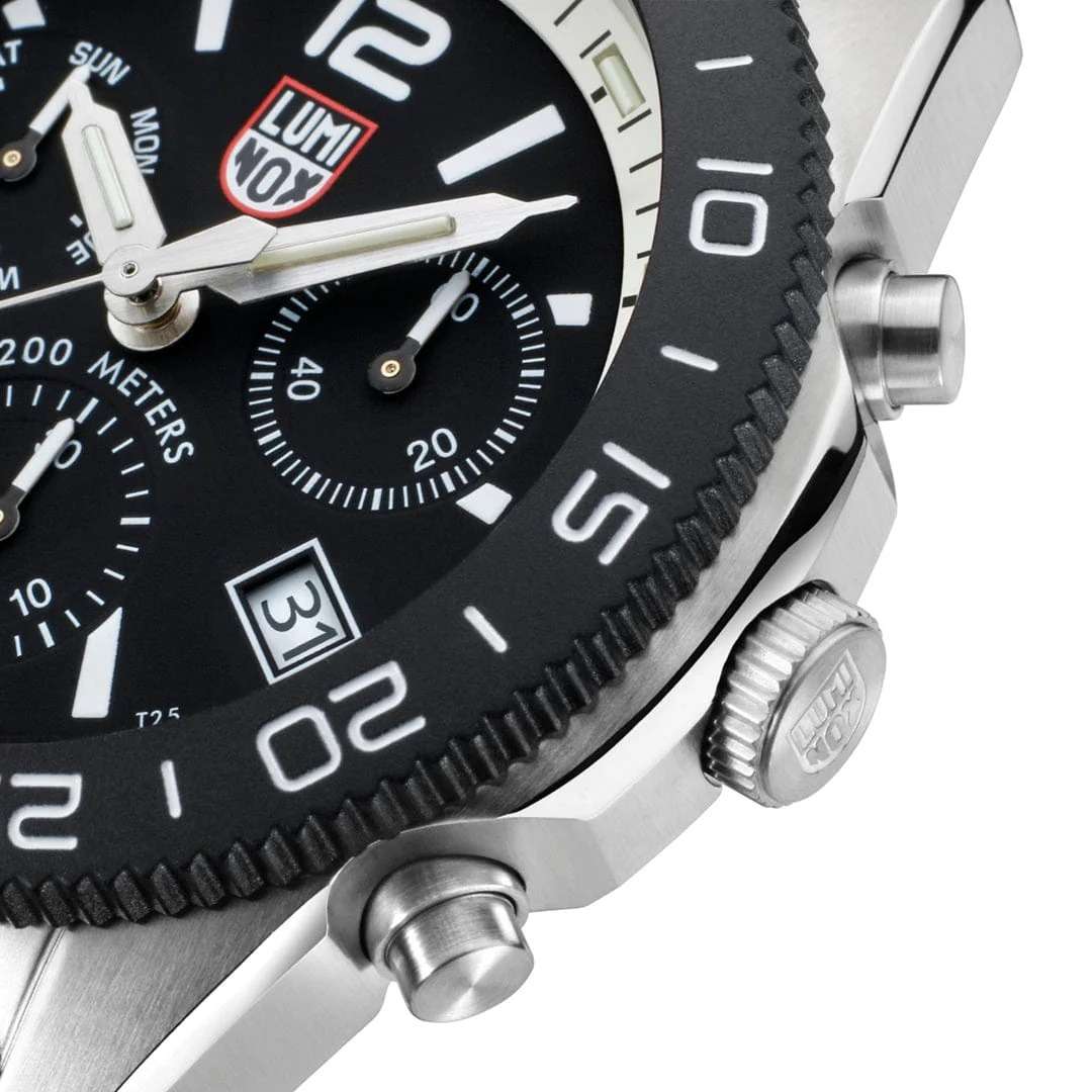 Оригинальные часы Luminox Luminox Pacific Diver Chronograph XS.3141.M кварцевые калибр механизма ronda z60 общий вид